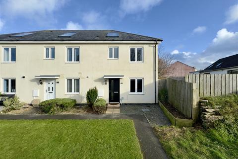 3 bedroom end of terrace house to rent, Littledale Row, Trevenson Road, Newquay TR7