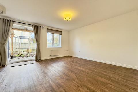 3 bedroom end of terrace house to rent, Littledale Row, Trevenson Road, Newquay TR7