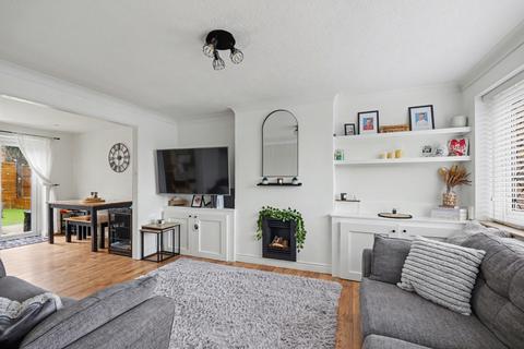 3 bedroom semi-detached house for sale, Lonsdale Drive, Rainham,