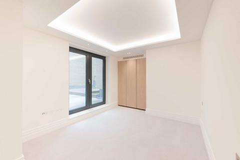 2 bedroom flat to rent, Kensington Gardens Square, London W2