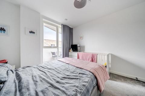 1 bedroom flat for sale, Wiltshire House, Acton, London, W3