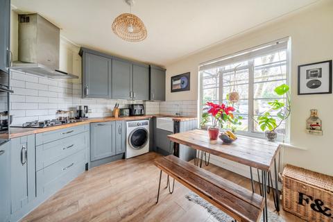 2 bedroom flat for sale, Manor Gardens, Acton, London, W3