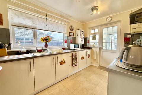 undefined, Kellsboro Avenue, Wroughton, Swindon