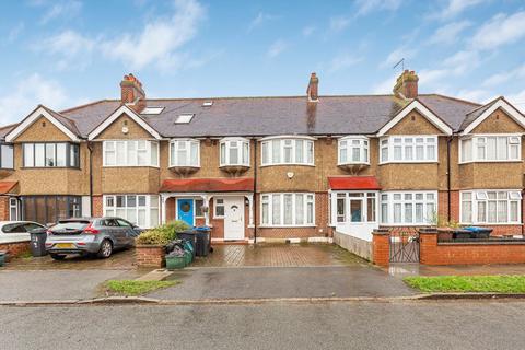 3 bedroom terraced house to rent, Westcroft Gardens, Morden SM4