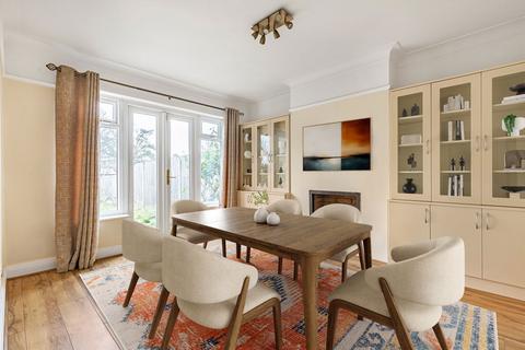 3 bedroom terraced house to rent, Westcroft Gardens, Morden SM4