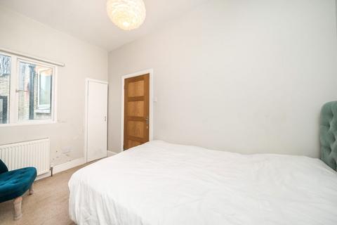 undefined, Kingston Road, Wimbledon SW20
