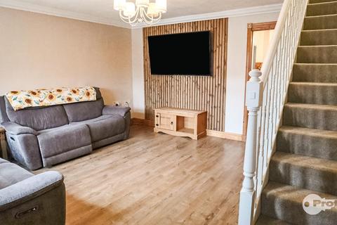 3 bedroom semi-detached house for sale, Clifton Way, Hinckley