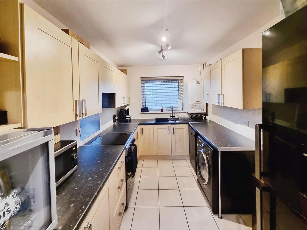 Modern Fitted Kitchen