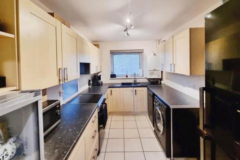 2 bedroom flat for sale, Northend, Hemel Hempstead HP3