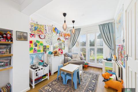 2 bedroom end of terrace house for sale, Crossways, Three Bridges RH10