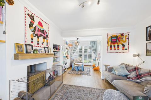 2 bedroom end of terrace house for sale, Crossways, Three Bridges RH10