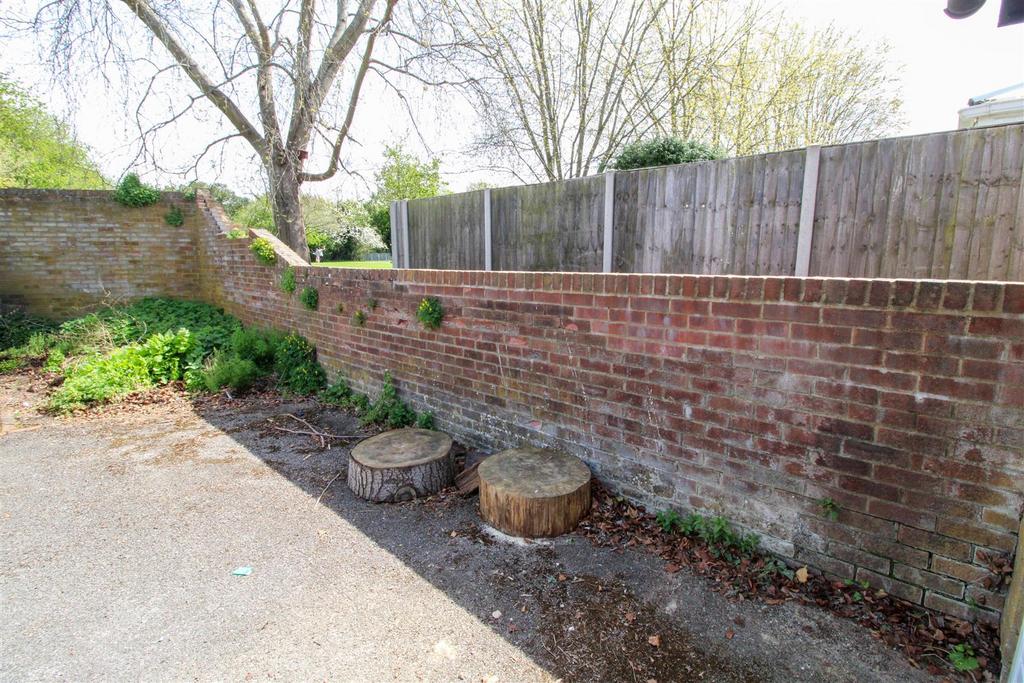 Land In Front of Garage