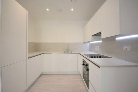 2 bedroom flat to rent, Shearwater Drive, London NW9