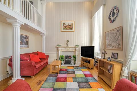 3 bedroom flat for sale, Beaufort Arms Court, Monmouth