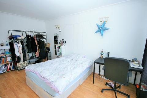 undefined, 39 Portelet Road, E1