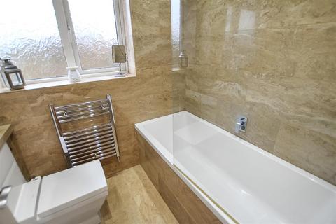 4 bedroom detached house for sale, Windsor Close, Woodham