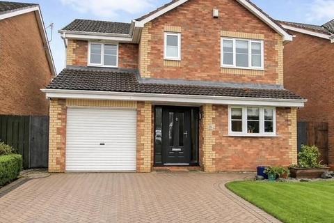 4 bedroom detached house for sale, Windsor Close, Woodham