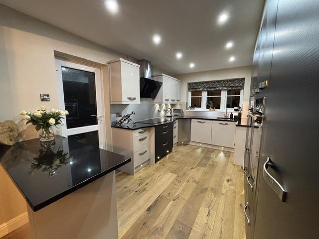 Kitchen (1).jpeg