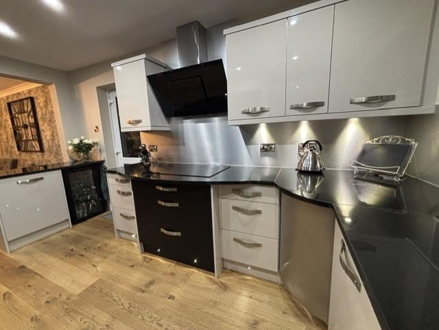 Kitchen (3).jpeg