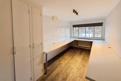 undefined, 20 Southlands Avenue
