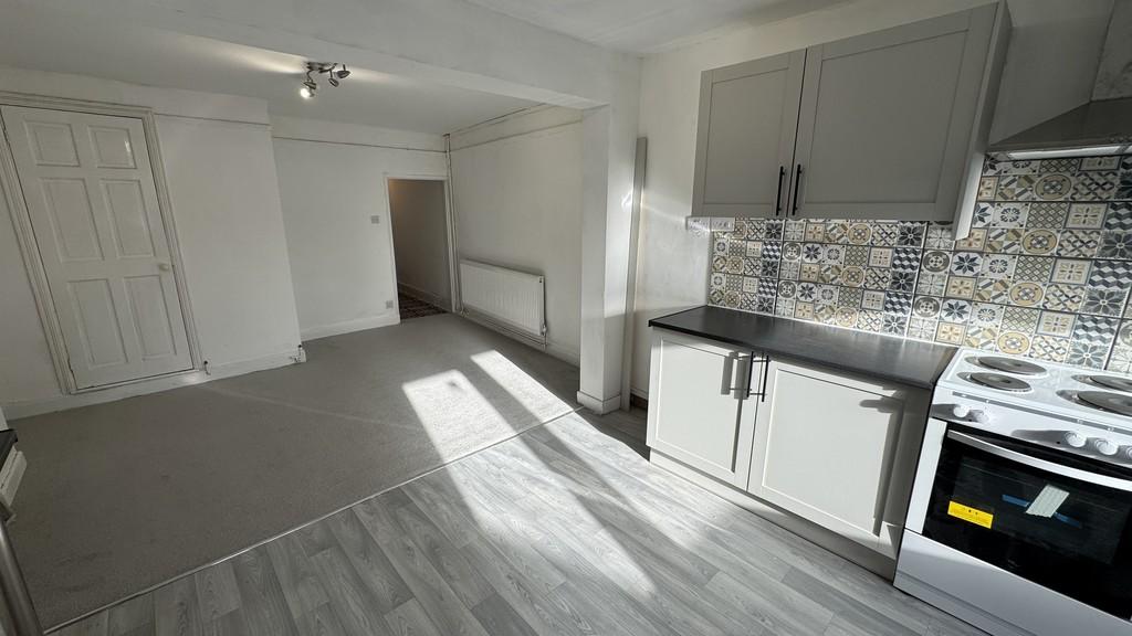 Kitchen/family room