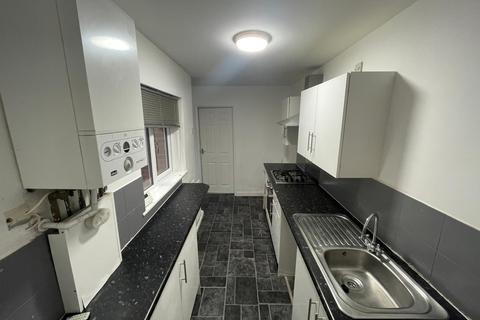 2 bedroom flat to rent, South Burn Terrace, Shiney Row