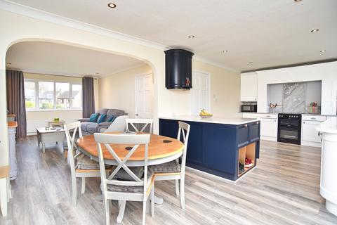 4 bedroom house for sale, Moor Park Close, Beckwithshaw, HG3