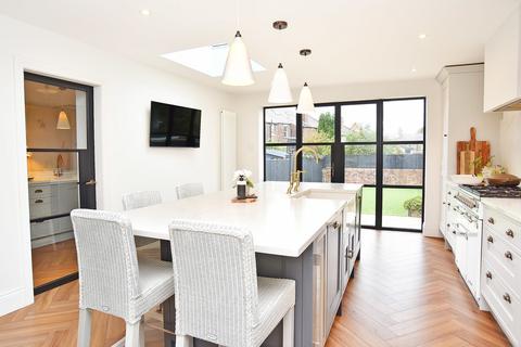 4 bedroom semi-detached house for sale, Boroughbridge Road, Knaresborough