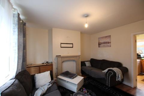 3 bedroom terraced house to rent, Audley Road, Stechford, B33