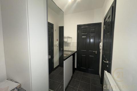 1 bedroom in a house share to rent, Heston Avenue, HOUNSLOW TW5
