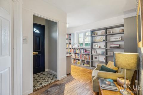 4 bedroom detached house for sale, Abingdon Road, Dorchester-On-Thames, Oxfordshire, OX10