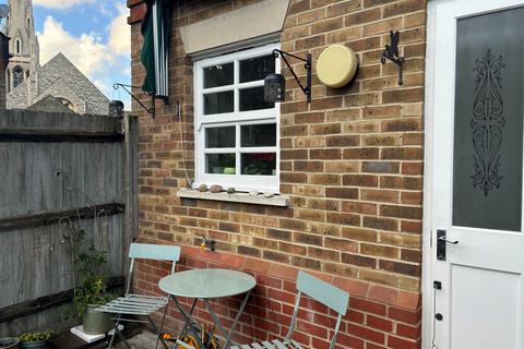 2 bedroom terraced house to rent, Meredith Mews, Brockley Road, London, SE4