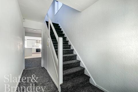 3 bedroom detached house to rent, Greenhills Avenue, Eastwood, Nottingham, Nottinghamshire, NG16