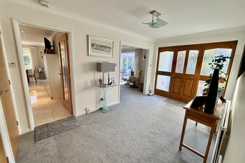 5 bedroom detached bungalow for sale, Ashwood Drive, Broadstone