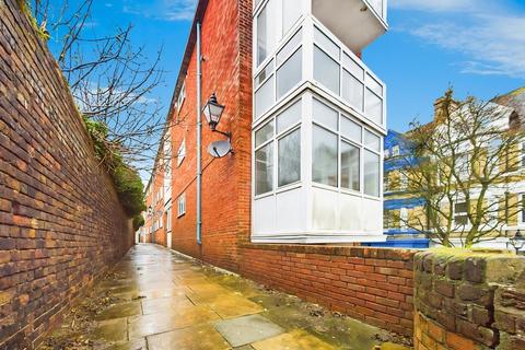 2 bedroom ground floor flat for sale, The Parade, Folkestone
