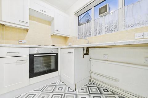 2 bedroom ground floor flat for sale, The Parade, Folkestone