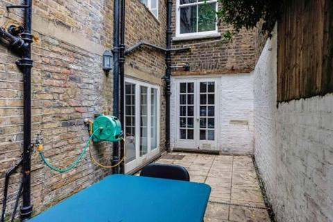 2 bedroom flat to rent, Edis Street, London, NW1