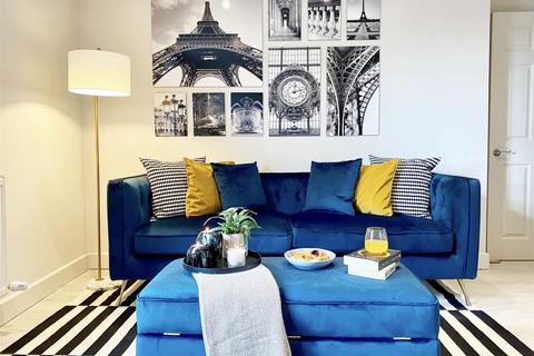 2 bedroom apartment to rent, George Row