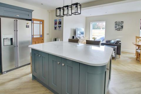 4 bedroom detached house for sale, St. Peters Road, March PE15