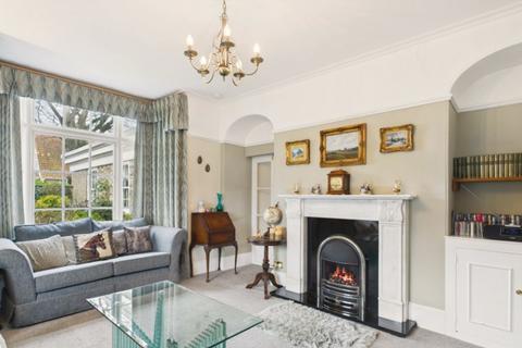 4 bedroom detached house for sale, Grove Road, Beccles