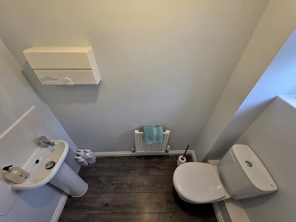Cloakrroom/WC