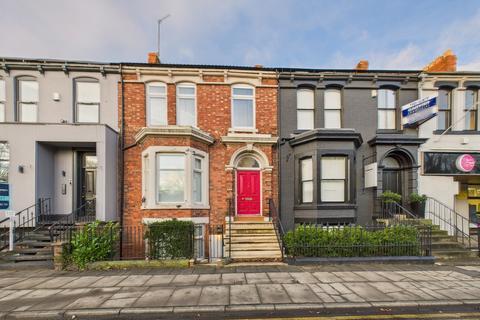 4 bedroom terraced house for sale, Victoria Road, Darlington, County Durham