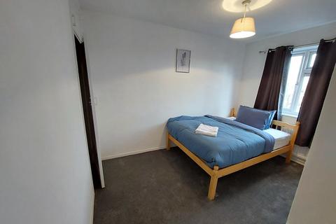 undefined, Queensbridge Road, London E8