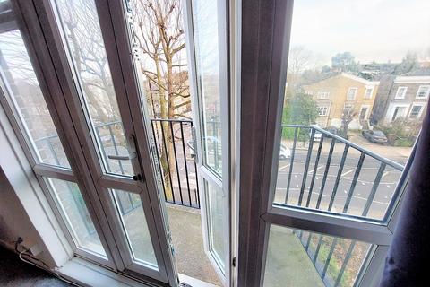 undefined, Queensbridge Road, London E8