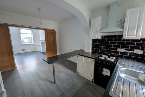 2 bedroom terraced house to rent, Bruce Street, St Helens