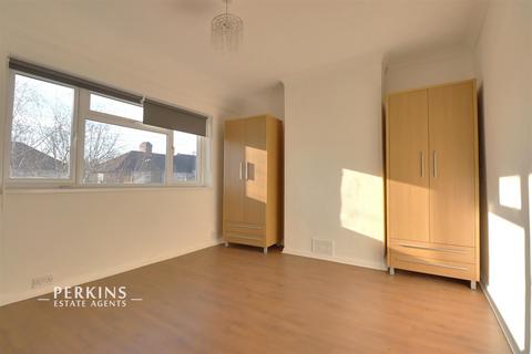 2 bedroom semi-detached house to rent, Northolt, UB5
