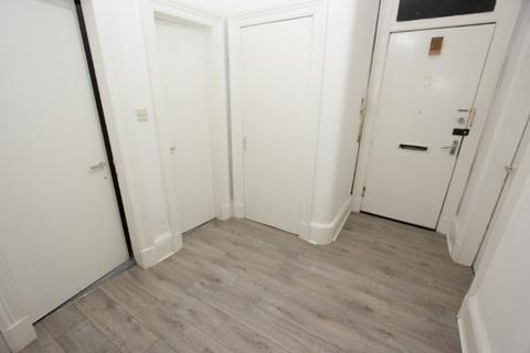 2 bedroom apartment to rent, Allison Street, Crosshill G42