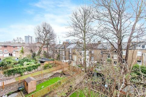 2 bedroom apartment to rent, Birchington Road, NW6, London