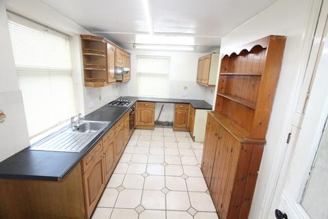 3 bedroom end of terrace house for sale, Ruabon Road, Wrexham