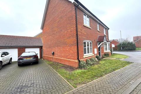 4 bedroom detached house to rent, Sceptre Drive, Mildenhall, Bury St. Edmunds